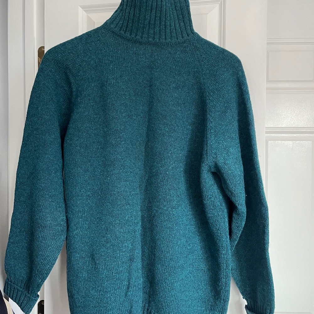 Turtle neck sweater